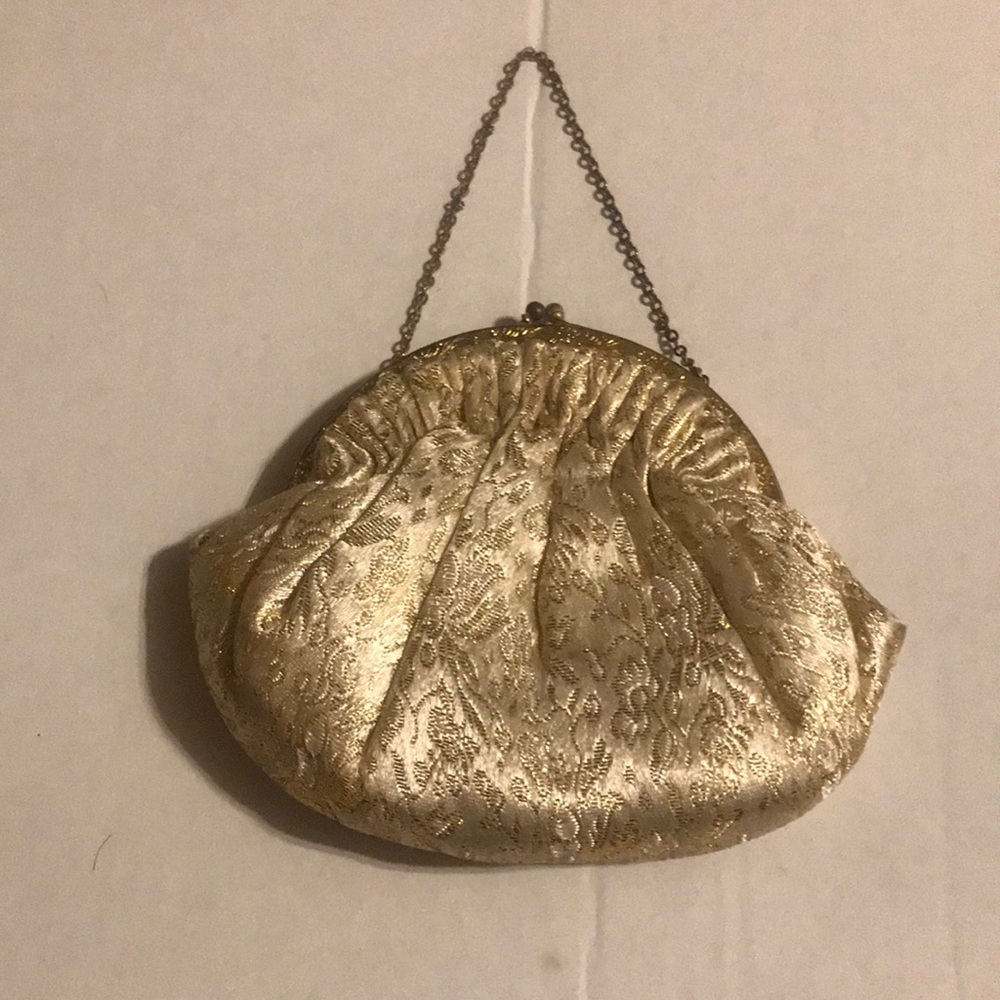 Vintage clap purse